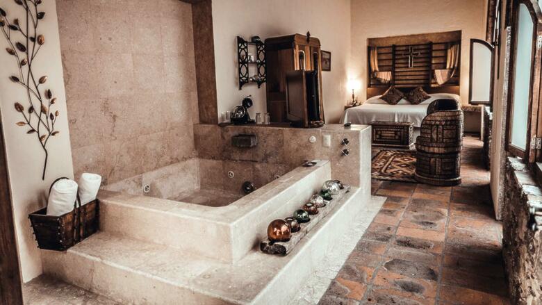 Hacienda Sepulveda Hotel And Spa