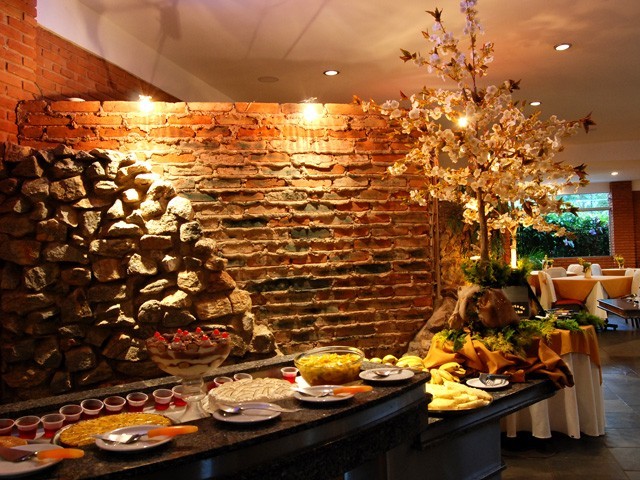 Hotel Grinberg's Village