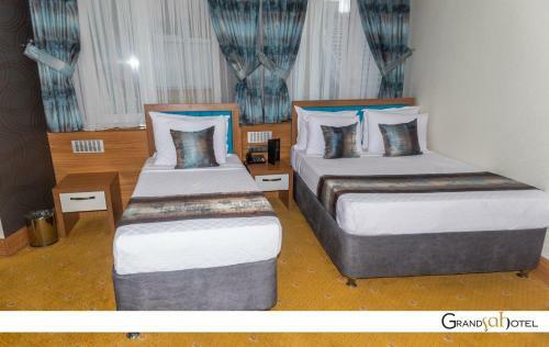 Hotel Grand ?ah Otel