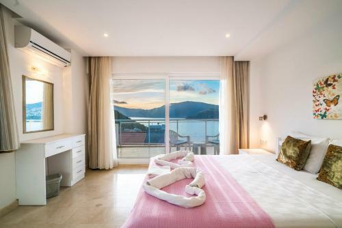 New Age Villa Maria