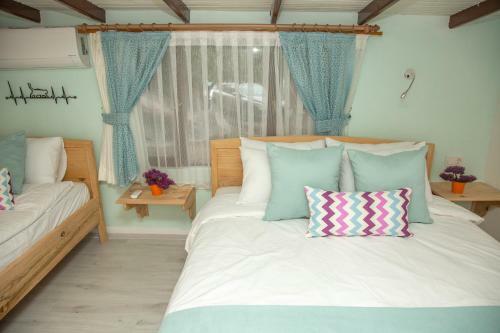 Bed & Breakfast Kara Kedi Beach Bungalow