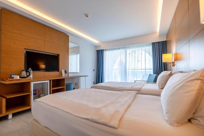 Hotel Infinity By Yelken Aquapark&resorts Ku?adasi
