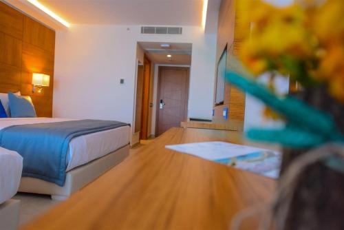 Hotel Infinity By Yelken Aquapark&resorts Ku?adasi