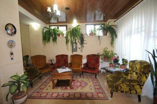 Arnovalley Hotel