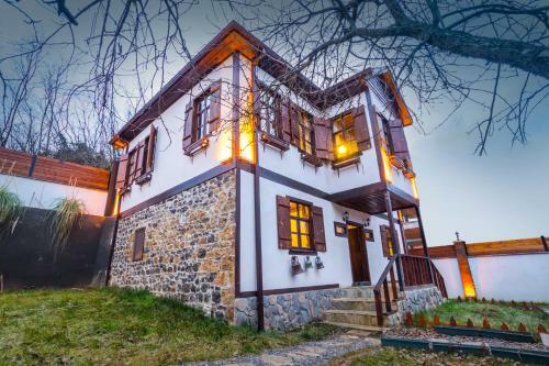 Hadji Amina Villa With Car Rental