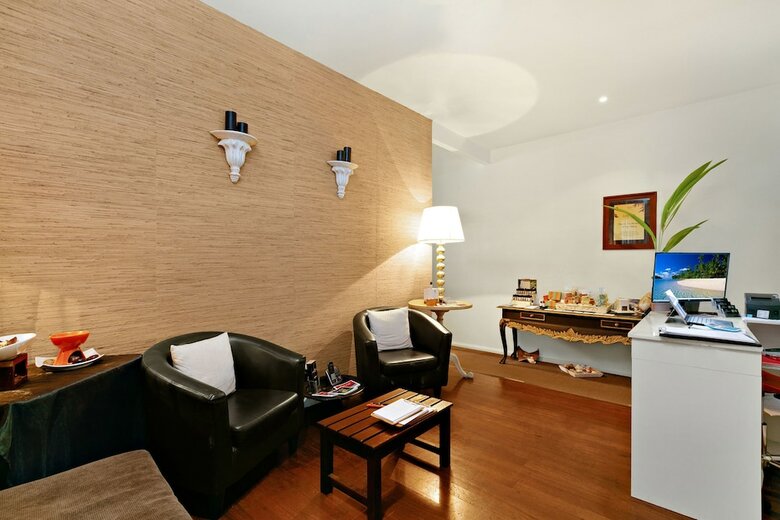 Hotel Peppers Beach Club And Spa Palm Cove