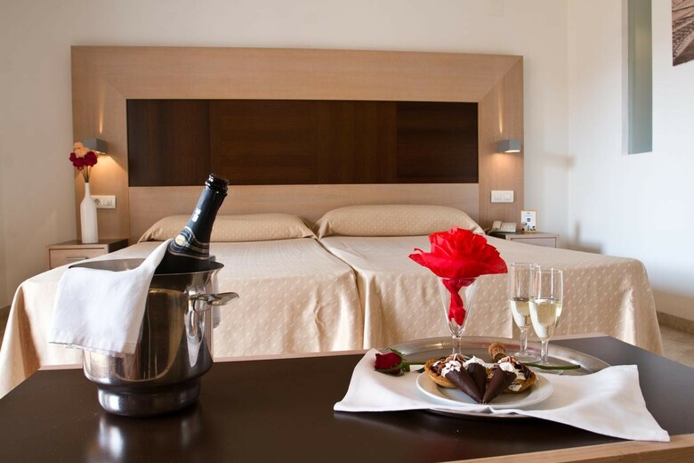 Hotel Dynastic