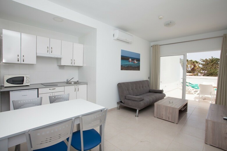 Apartamentos Tao Caleta Playa