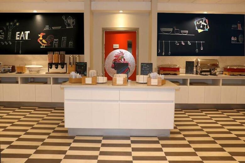 Hotel Hampton Inn & Suites By Hilton