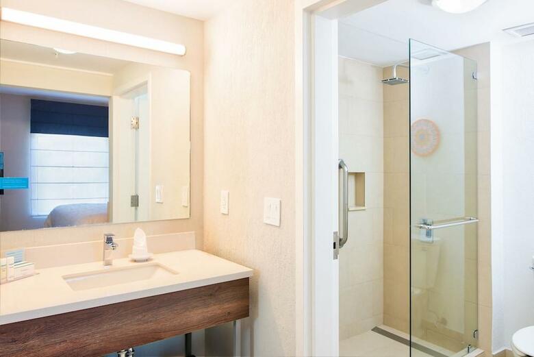 Hotel Hampton Inn & Suites By Hilton