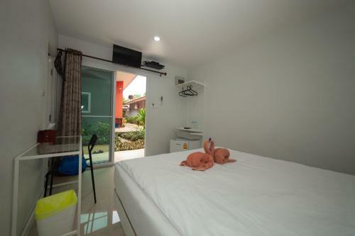 Maenam Villa Hotel