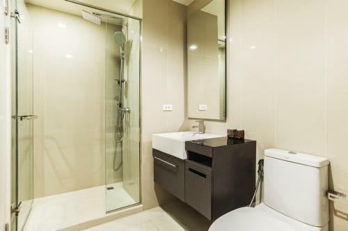 Apartamentos The Deck Patong By Favstay