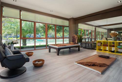 Hotel Away Pranburi Beach Resort