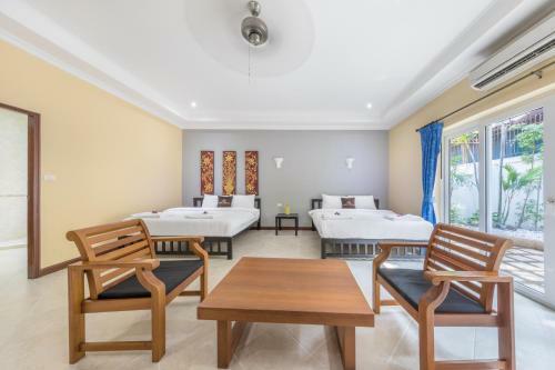 Private Beach Majestic Pool Villa Pattaya