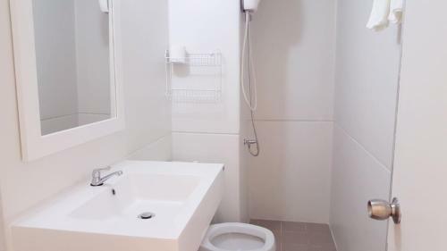 Apartamento Condo C4 Impact By Sutiwa