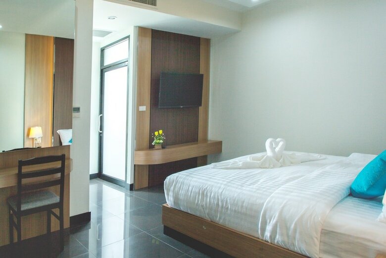Thanburi Hotel