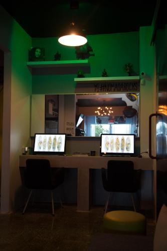 Nomada Urban Beach Hostel