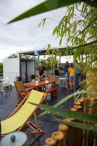 Nomada Urban Beach Hostel
