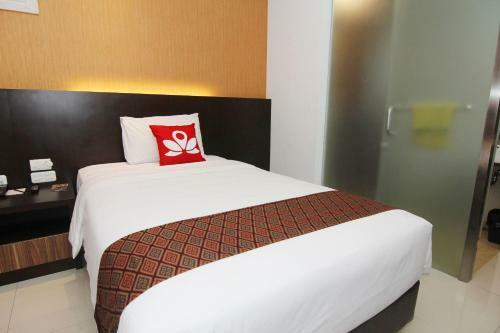 Hotel Zen Premium Near Rumah Mode
