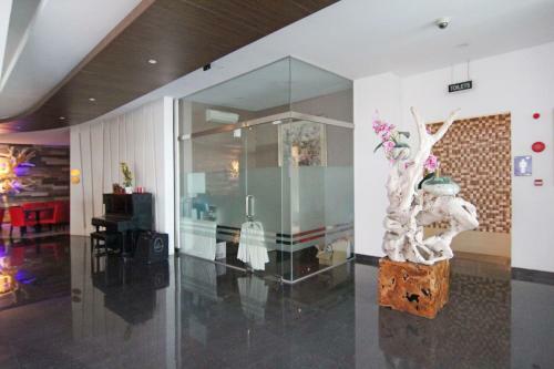 Hotel Zen Premium Near Rumah Mode