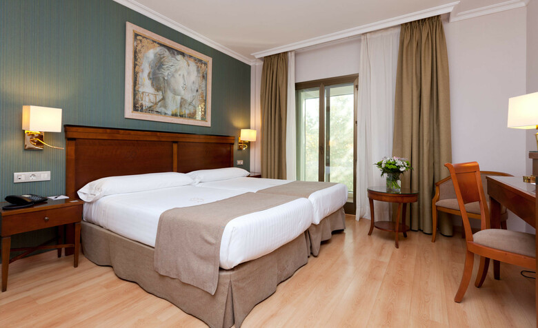 Hotel Becquer