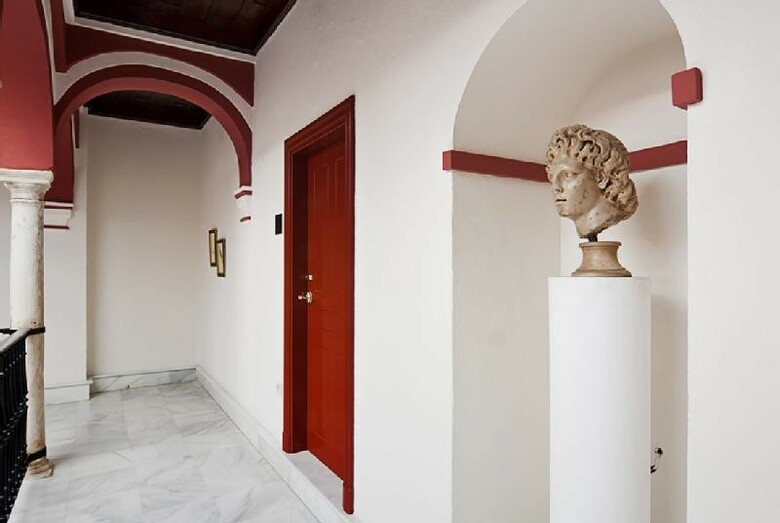 Hotel Husa Las Casas de Los Mercaderes