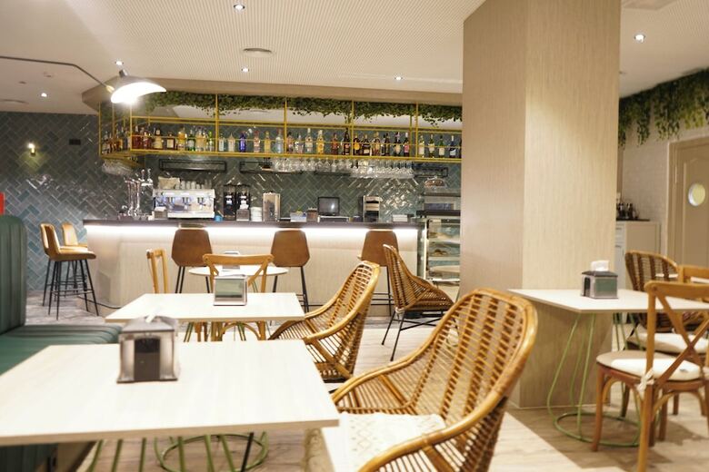 Hotel Sercotel Do�a Carmela