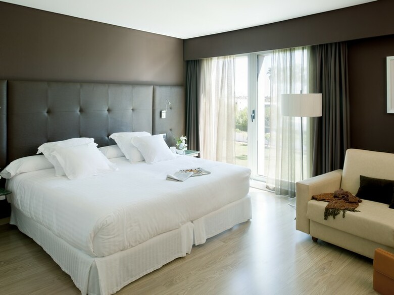 Hotel Barcel� Sevilla Renacimiento
