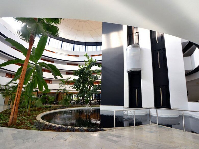 Hotel Barcel� Sevilla Renacimiento