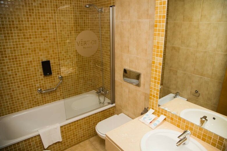 Hotel V�rtice Sevilla