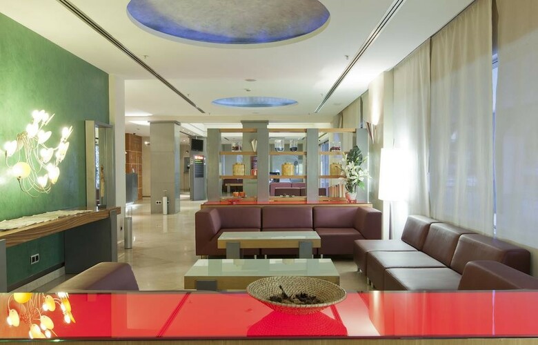 Hotel V�rtice Sevilla