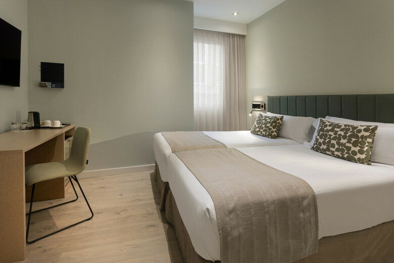 Hotel Catalonia Giralda