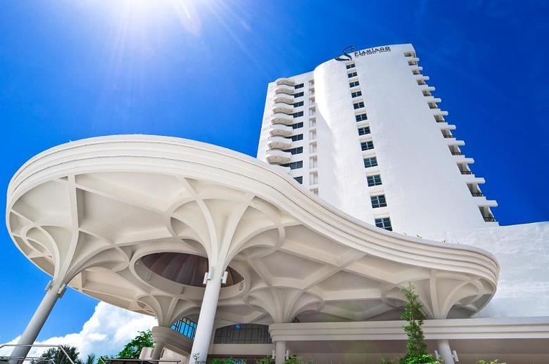 Hotel Flamingo By The Beach