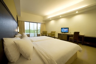 Hotel Flamingo By The Beach