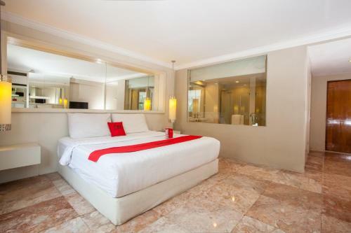 Hotel Reddoorz Plus @ Hr Muhammad