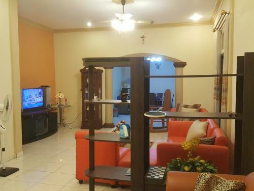 Beautiful House, Quiet And Comfortable