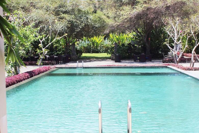 Hotel Trumbu Nusa