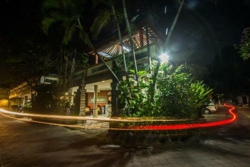 Hostal Sri Ratu Hotel