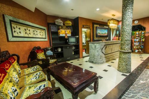 Hostal Sri Ratu Hotel