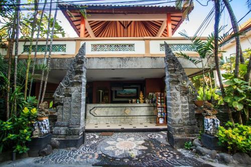 Hostal Sri Ratu Hotel