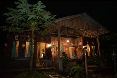 Wisata Pinus Songgon