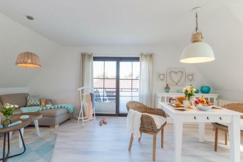 Apartamento Ferienwohnungen Haus Am Strand Zingst