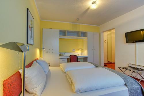 Hotel Elbotel Rostock By Centro