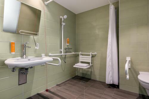 Hotel Super8 By Wyndham Oberhausen