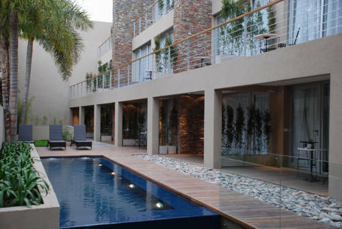 San Isidro Plaza Hotel