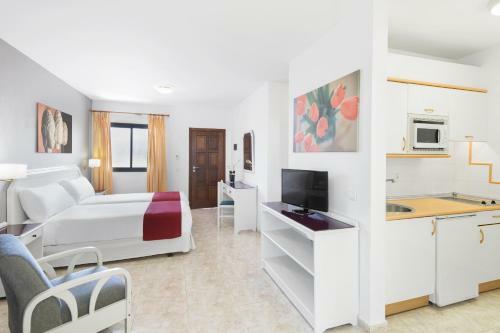 Apartamentos Elba Luc�a Sport & Suite Hotel