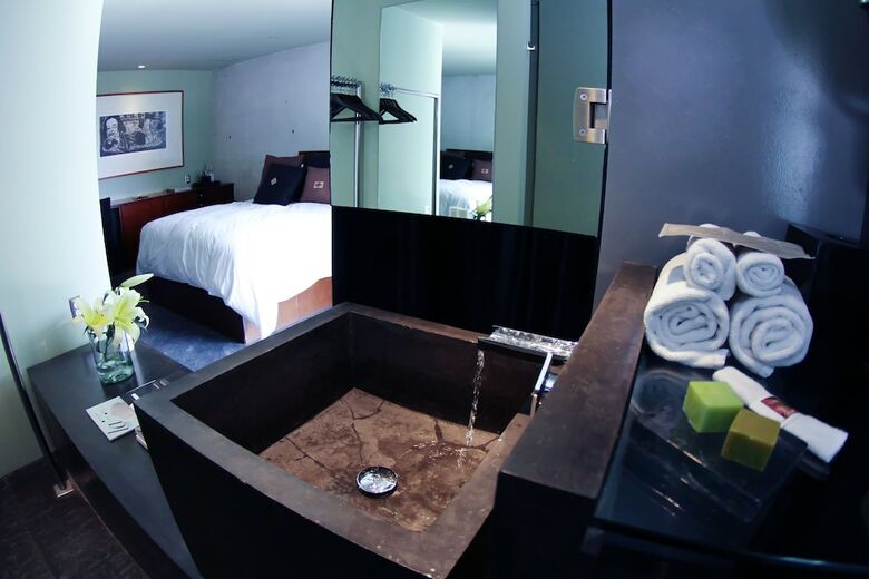 Demetria Hotel