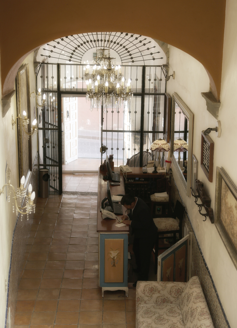 Hotel El Meson De Los Poetas