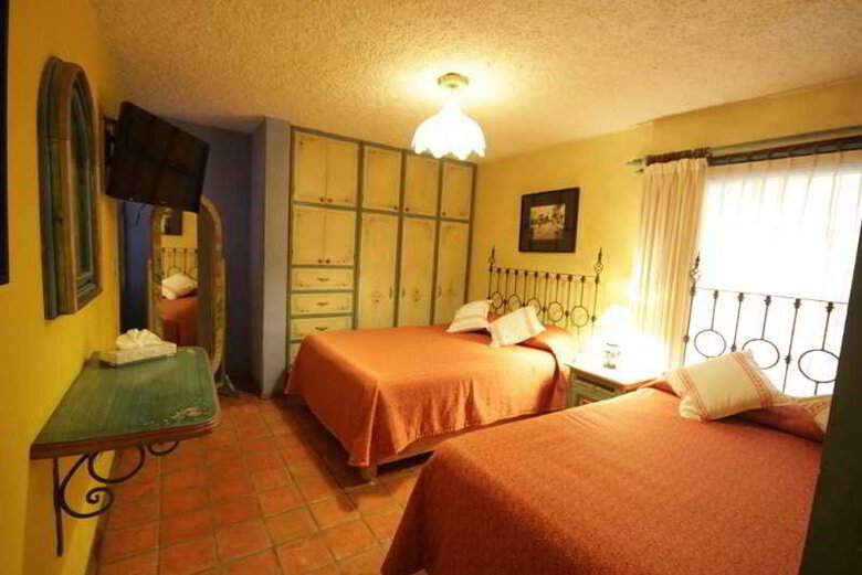 Hotel El Meson De Los Poetas