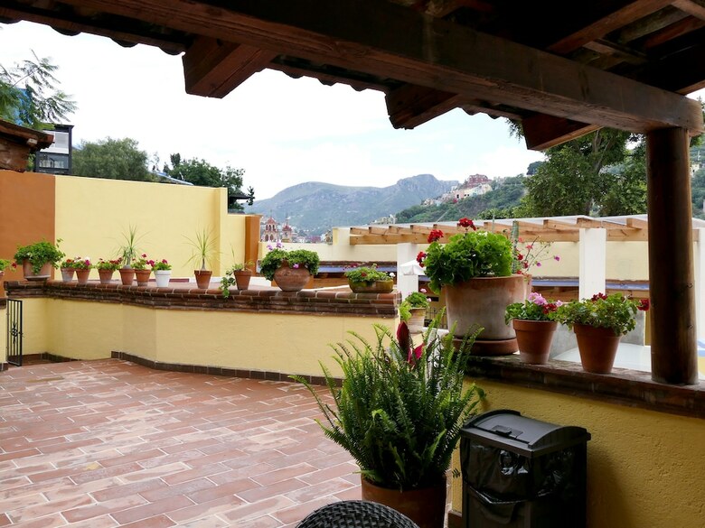 Hotel El Meson De Los Poetas